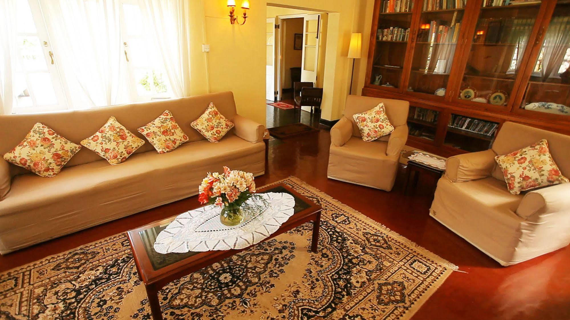 Senani Colonial Holiday Bungalow Nuwara Eliya Exteriör bild